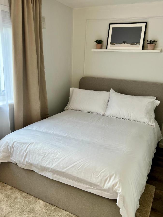 House With Garden And Parking 15 Min To City Center Edimburgo Exterior foto